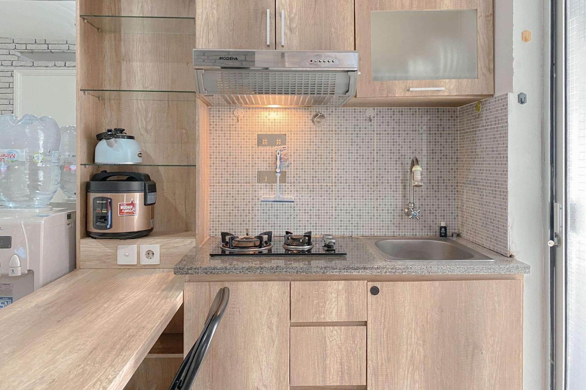 Pangsapuri Modern Look 2br At Bassura By Travelio Jakarta